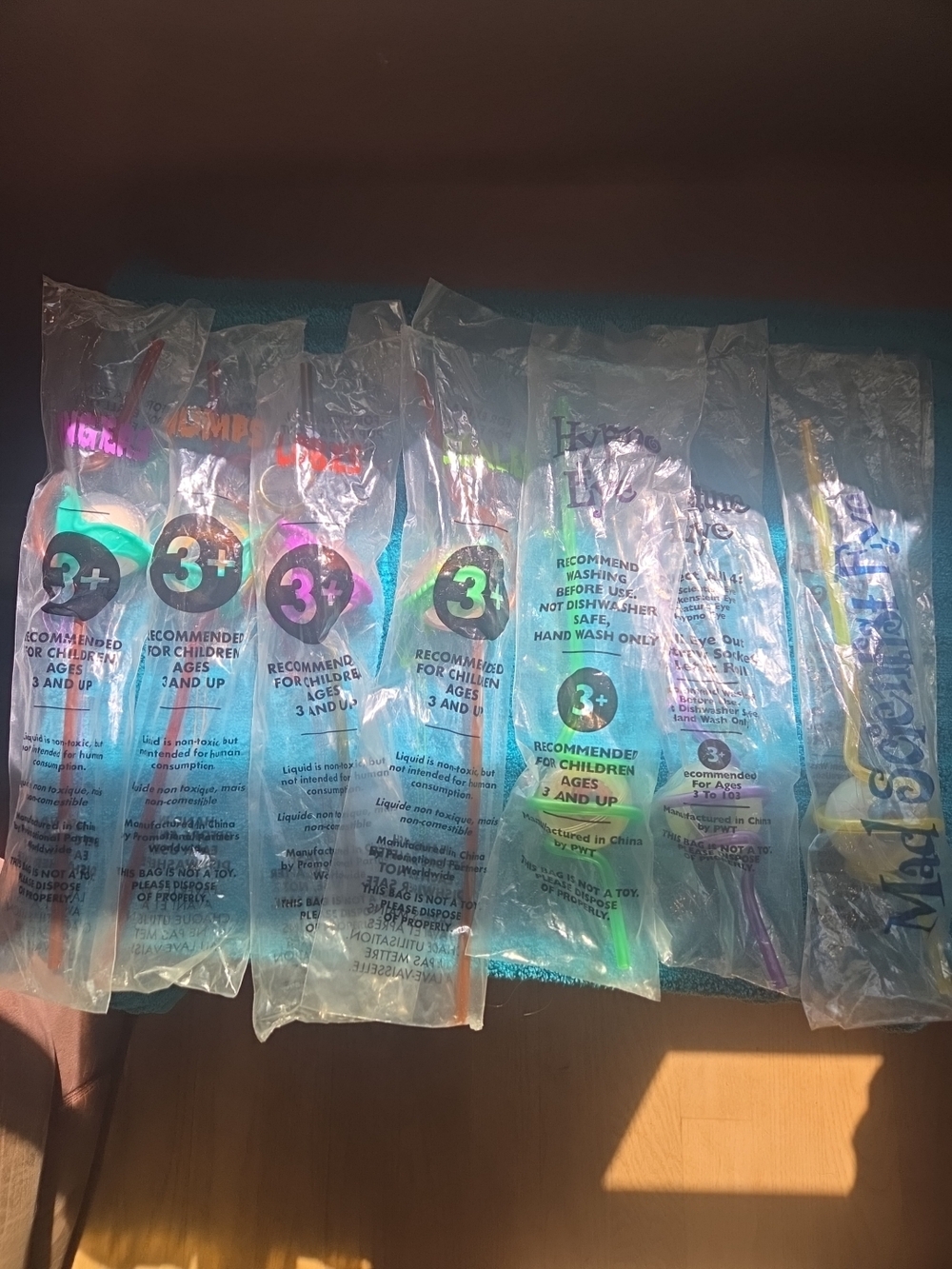 7 New 1990's Taco Bell Eyeball Silly Straws